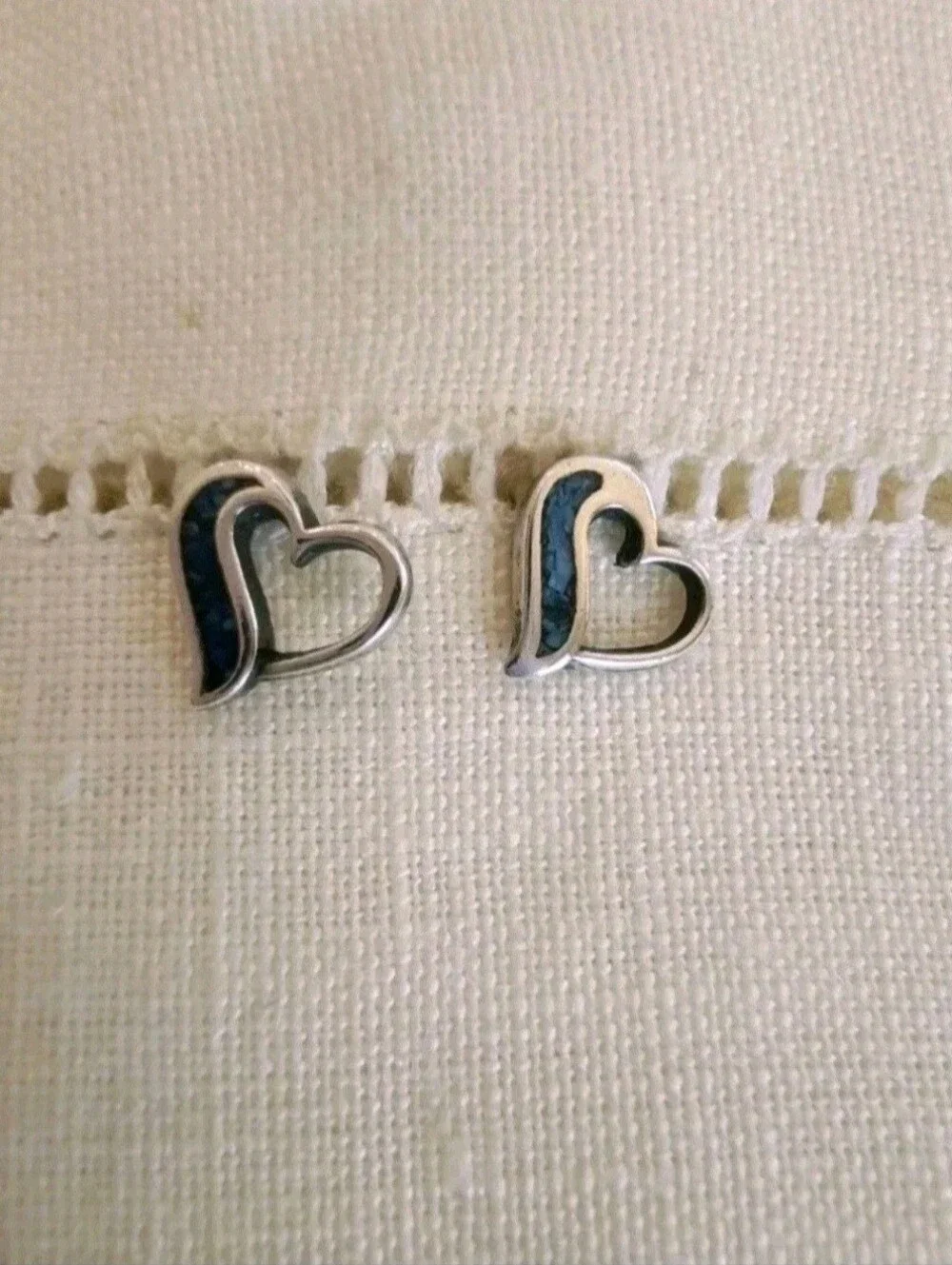 Vintage 90s Sterling Silver Turquoise Inlay Heart Swoop Stud Earrings 925